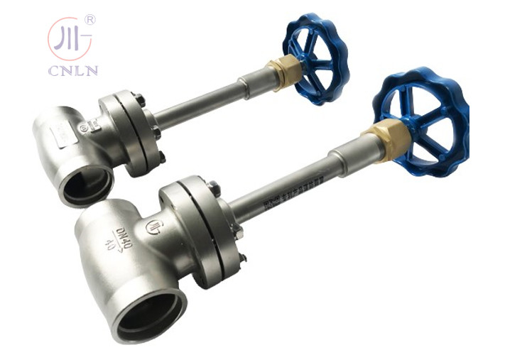 DN40 ระยะยาว Stem Cryogenic Globe Valve SS304/SS316 สําหรับถัง LNG/LOX/LN2/LAR/LCO2